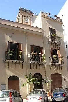 Politeamaffitti Hotel 2*