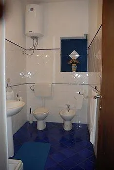 Politeamaffitti 2*